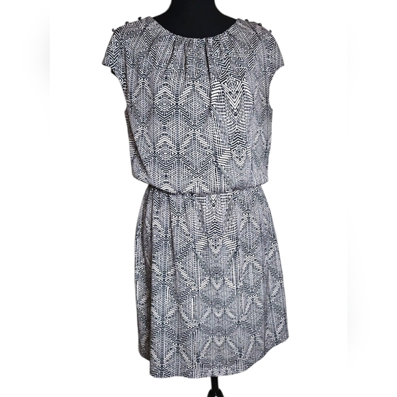 Guess Black & Cream Flutter Sleeve Mini Dress Size 6 - Picture 1 of 10